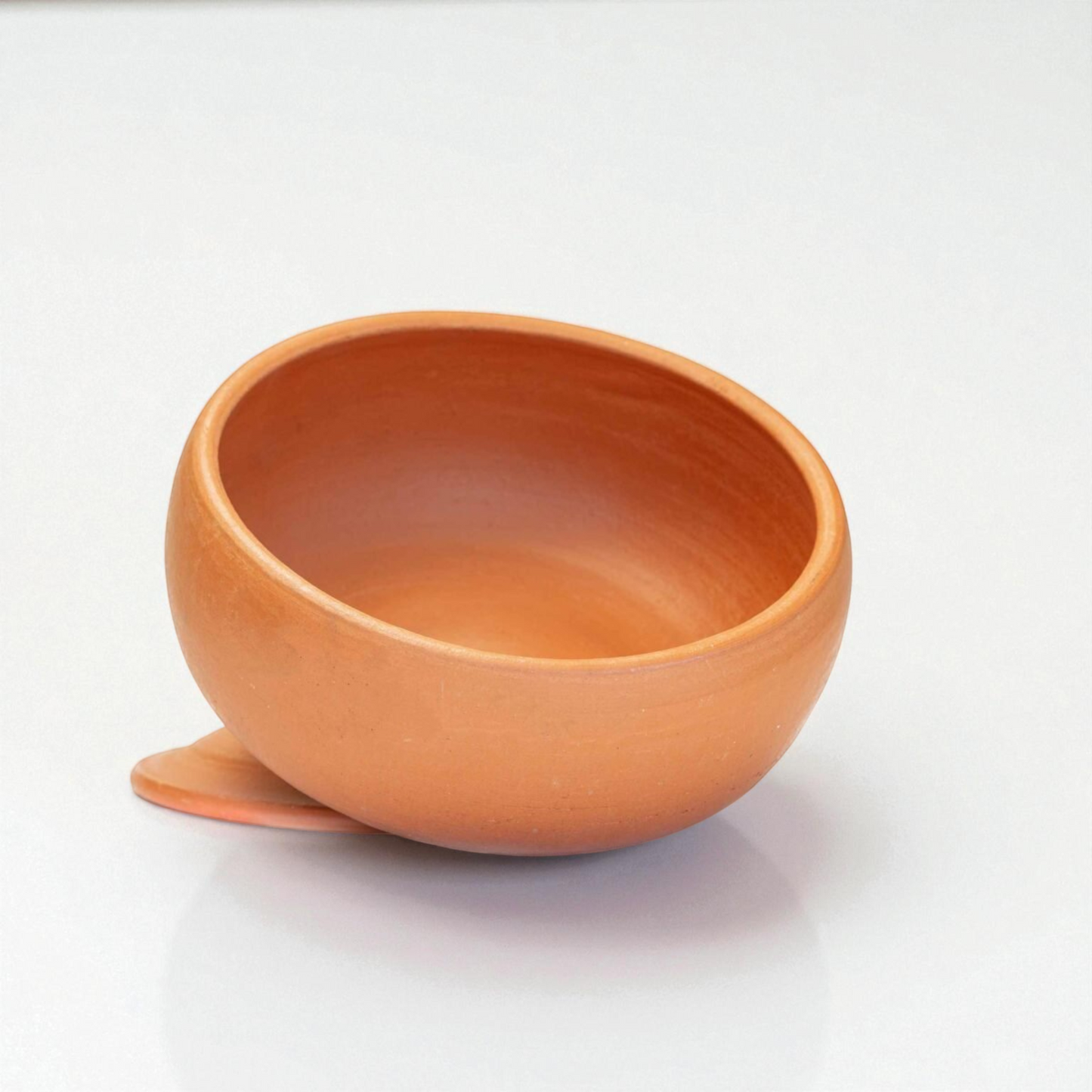 Handcrafted Clay Cooking Pot with Lid – Natural Earthenware
